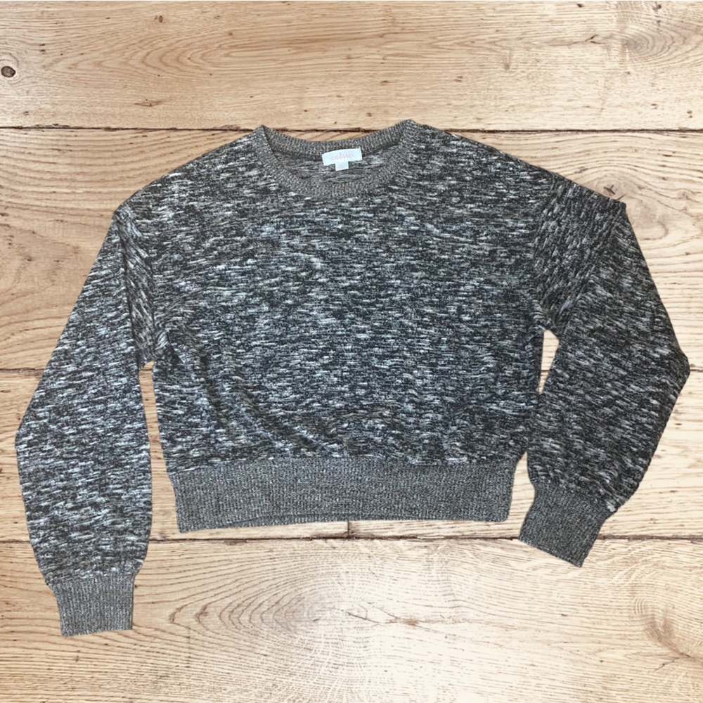 Colsie Cozy Heather Gray Cropped Shirt